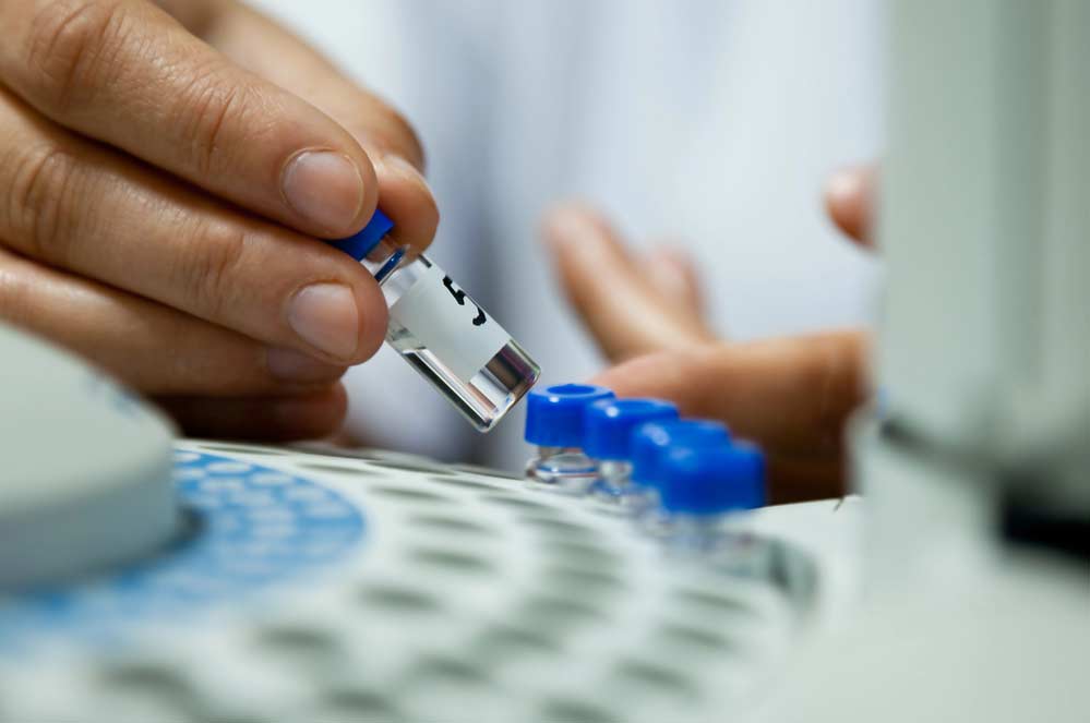 Chromatograph im Labor (depositphotos.com)
