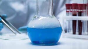 Mehr über den Artikel erfahren Temperaturänderung bei chemischen Reaktionen